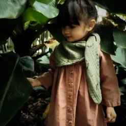 Poudre Organic Accessories Organic Muslin Menthe Scarf - Oil Green Peacock Motif